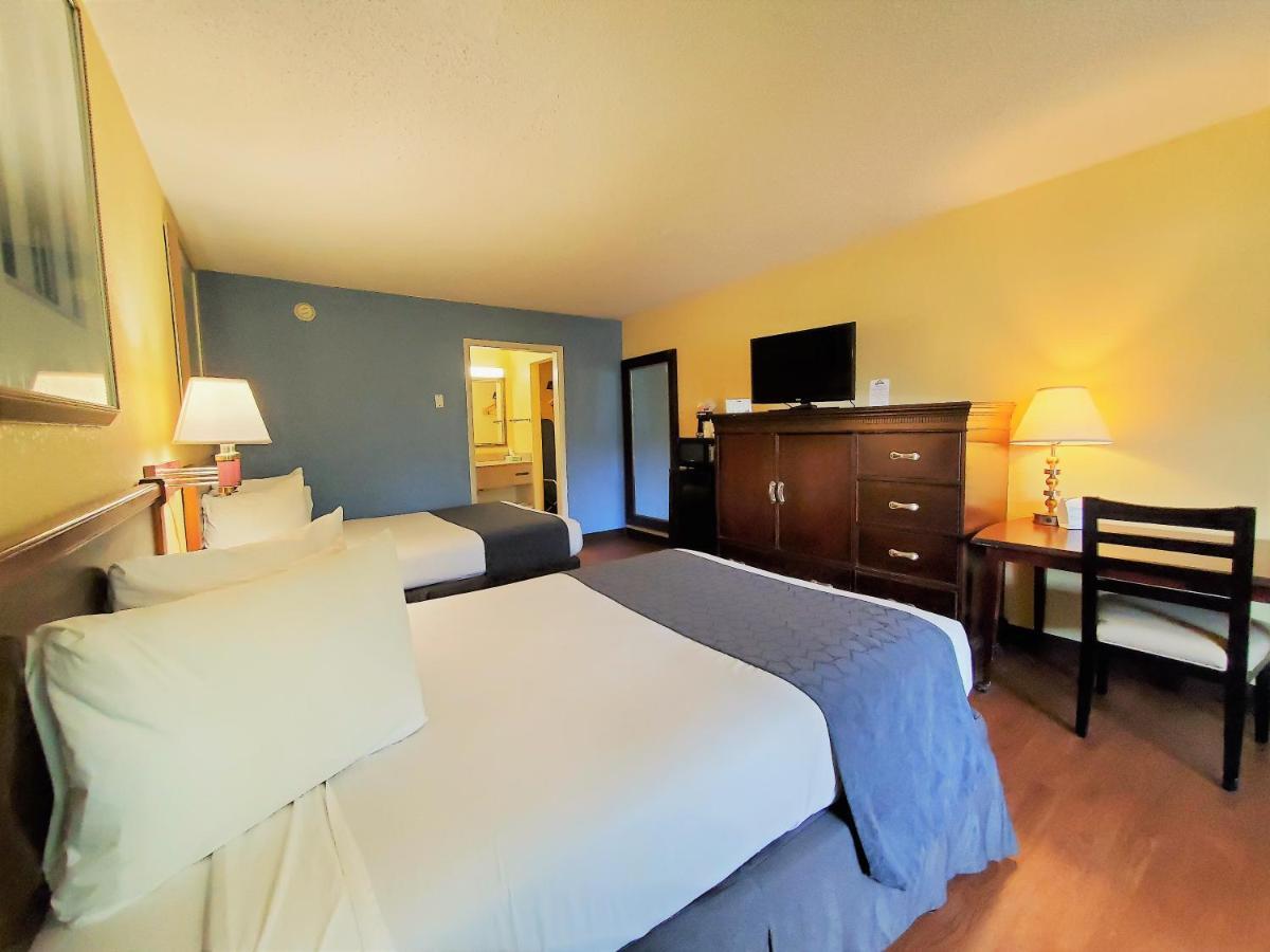 Days Inn By Wyndham Towson Bagian luar foto